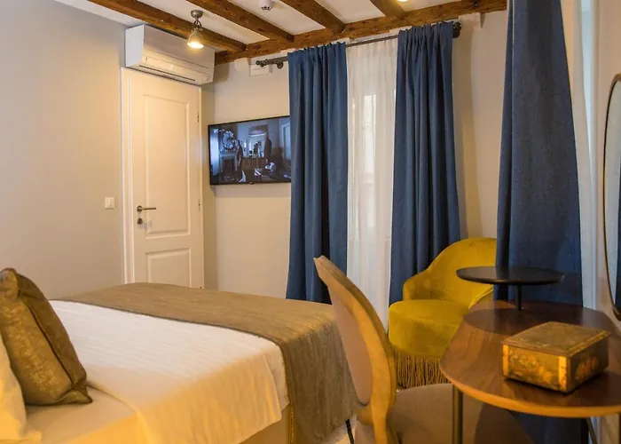 Palacio Celeste Apartment *